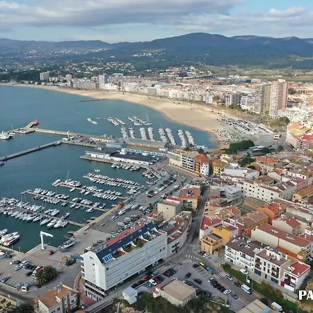Apartment Espectacular A Centre! Amb Wifi Palamos